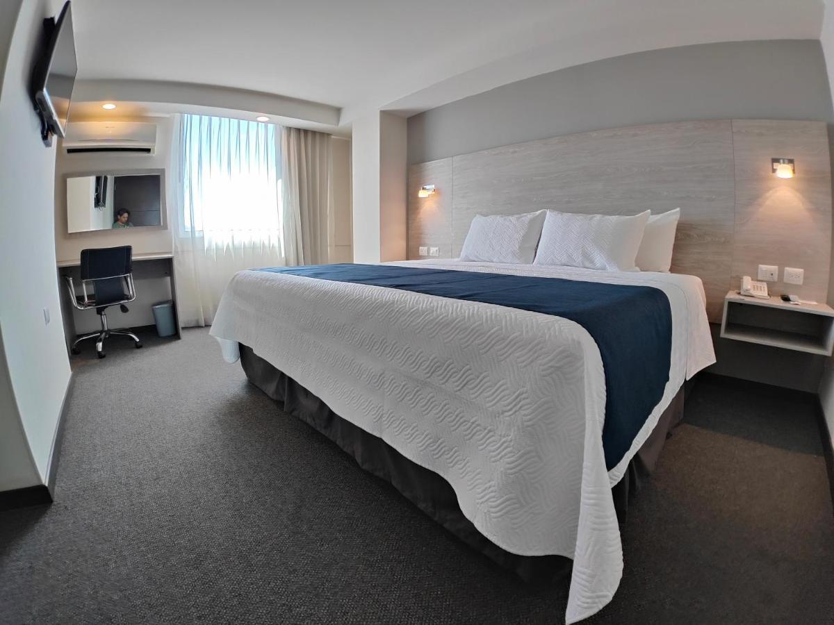 Kasa Hotel & Suites Irapuato Exteriér fotografie