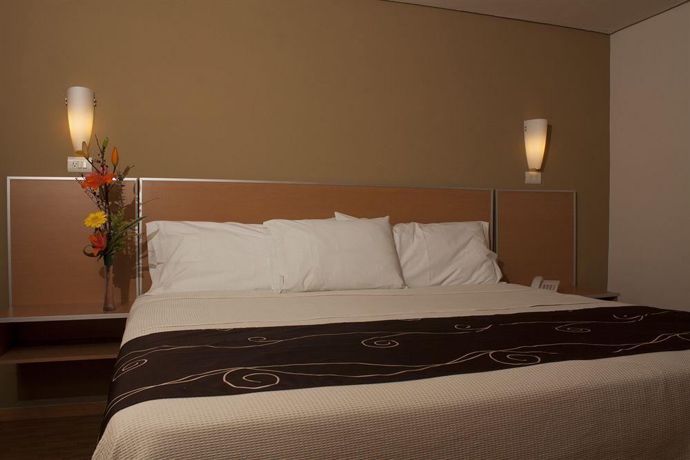 Kasa Hotel & Suites Irapuato Exteriér fotografie